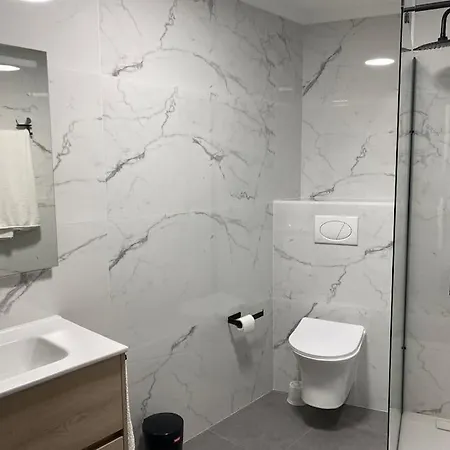 Avenida Manuel Del Palacio Appartement